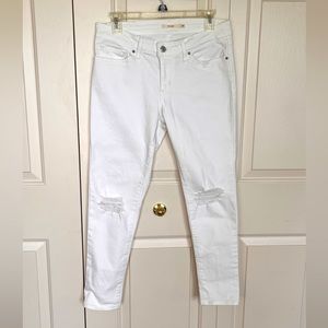 Levi’s White Jeans 711 Skinny size 28 Women’s Distressed Mid Rise White Jeans